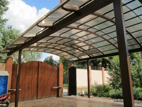 Навес для машины из поликарбоната своими руками. Навес из поликарбоната — поэтапный мастер-класс для изготовления своими руками, преимущества навеса, особенности конструкции