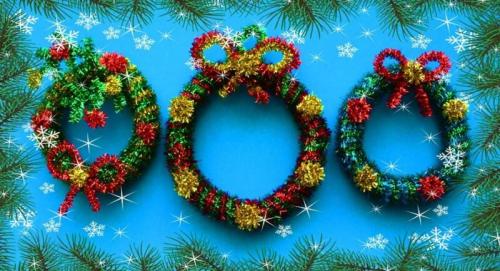 Новогодний венок из мишуры своими руками пошагово. Рождественский венок 2023 своими руками для детей. Мастер-классы из разных материалов