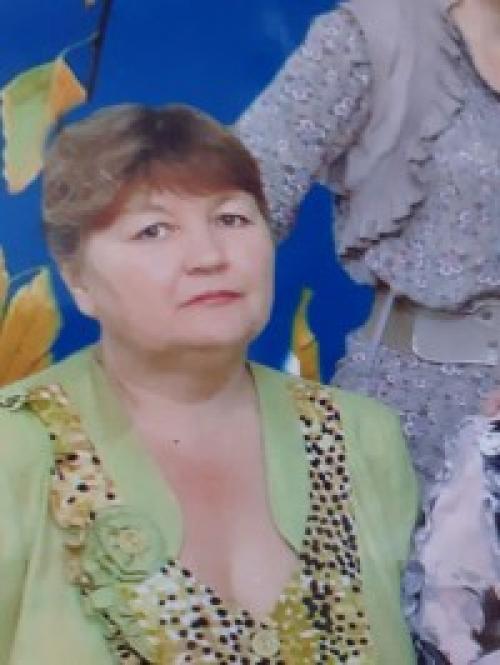 Новогодний венок своими руками пошагово. Новогодний венок из шишек своими руками 37 Новогодний венок своими руками пошагово. Новогодний венок из шишек своими руками 37