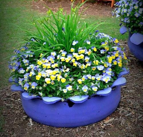 Оформление дачи цветами. Клумбы для цветов на даче своими руками – 70 лучших вариантов