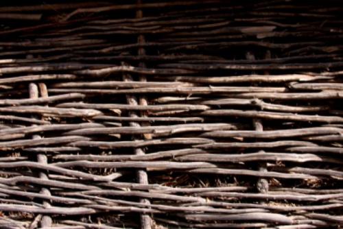 Забор из лозы своими руками. Плетеный забор из лозы –, как сделать, установить и украсить забор из плетеной лозы. Мастер-класс изготовления (125 фото)