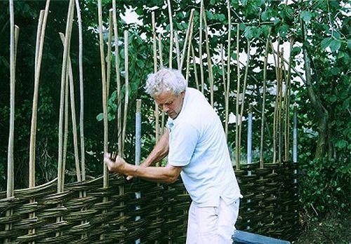 Плетеный забор из веток. Особенности 18