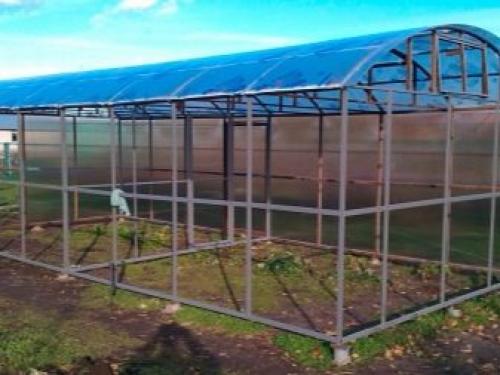 10 способов сделать теплицу своими руками. Виды и этапы строительства теплиц 24 10 способов сделать теплицу своими руками. Виды и этапы строительства теплиц 24