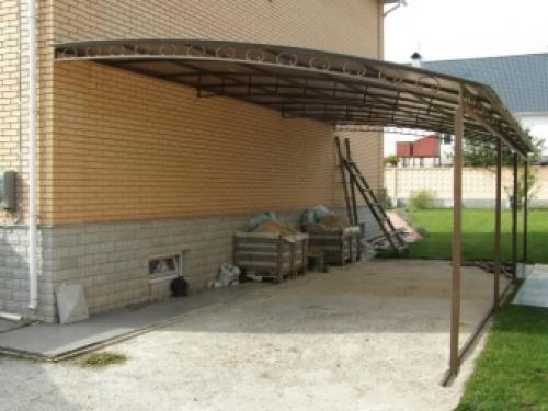 Монтаж навеса из металлопрофиля своими руками. Типы навесных строений 07 Монтаж навеса из металлопрофиля своими руками. Типы навесных строений 07