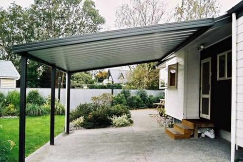 Навес из профлиста односкатный. Основные конструкции навесов из профлиста 05 Навес из профлиста односкатный. Основные конструкции навесов из профлиста 05