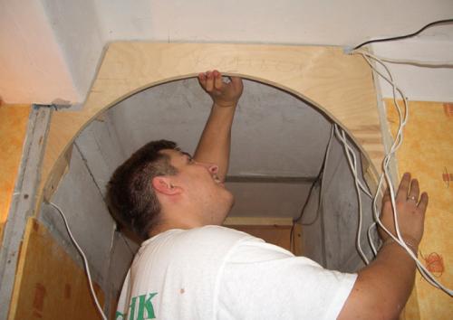 Сколько стоит сделать арку вместо двери. Сколько в среднем стоит установить арку в дверной проем