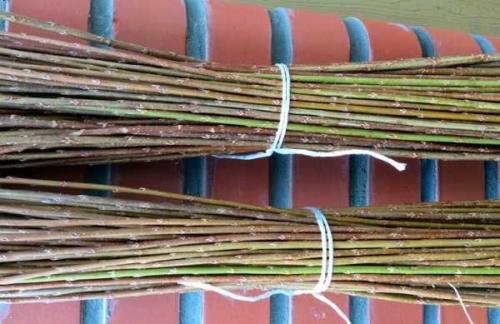 Пошаговое плетение корзин из ивы для начинающих. Какие прутья использовать