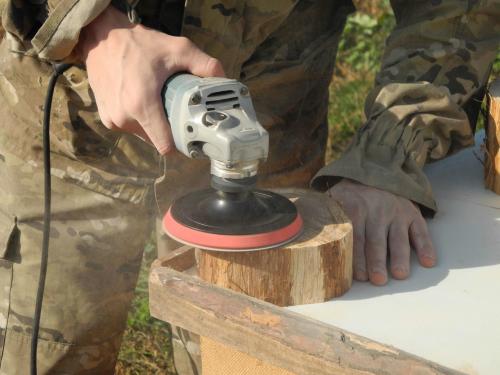 Как сделать деревянные спилы. Спилы дерева в интерьере