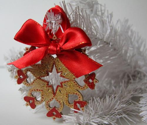 Поделки из спилов дерева на Новый год. на Новый Год.